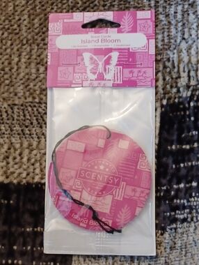 4/$30 New Scentsy Air Freshner - "Island Bloom" Scent Circle